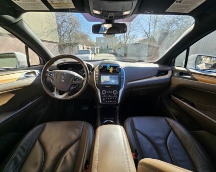 Белый Линкольн МКС, объемом двигателя 2.3 л и пробегом 150 тыс. км за 14500 $, фото 7 на Automoto.ua