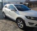 Белый Линкольн МКС, объемом двигателя 2 л и пробегом 184 тыс. км за 14000 $, фото 3 на Automoto.ua