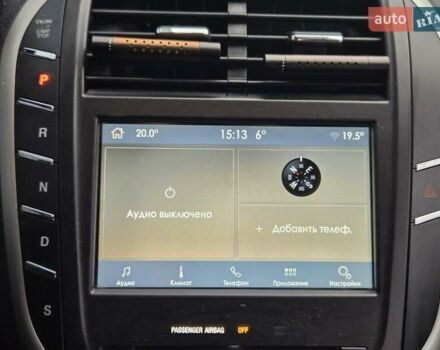 Білий Лінкольн МКС, об'ємом двигуна 2 л та пробігом 170 тис. км за 12500 $, фото 29 на Automoto.ua