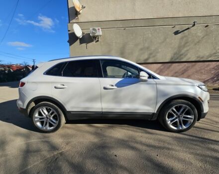 Белый Линкольн МКС, объемом двигателя 2.3 л и пробегом 150 тыс. км за 14500 $, фото 3 на Automoto.ua