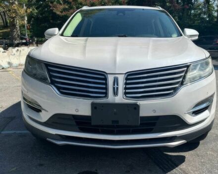 Білий Лінкольн МКС, об'ємом двигуна 2.3 л та пробігом 71 тис. км за 8000 $, фото 1 на Automoto.ua