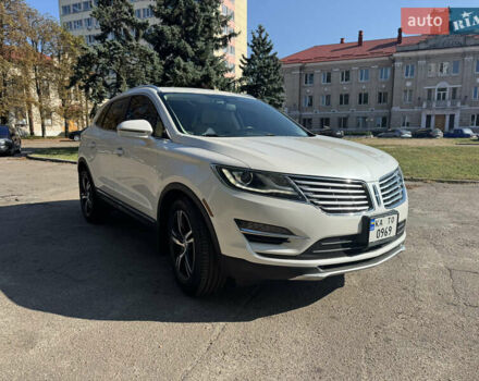Лінкольн МКС 2016 у Києві на Automoto.ua Білий Лінкольн МКС, об'ємом двигуна 2 л та пробігом 107 тис. км за 14999 $, фото 1 на Automoto.ua