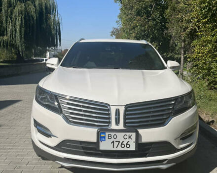 Белый Линкольн МКС, объемом двигателя 2 л и пробегом 97 тыс. км за 16000 $, фото 6 на Automoto.ua