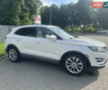 Белый Линкольн МКС, объемом двигателя 2 л и пробегом 180 тыс. км за 13100 $, фото 16 на Automoto.ua