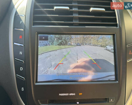 Лінкольн МКС 2016 у Києві на Automoto.ua Білий Лінкольн МКС, об'ємом двигуна 2 л та пробігом 107 тис. км за 14999 $, фото 19 на Automoto.ua