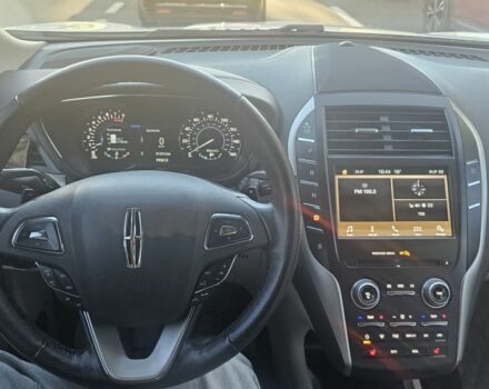 Белый Линкольн МКС, объемом двигателя 2 л и пробегом 91 тыс. км за 15499 $, фото 14 на Automoto.ua