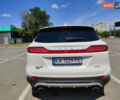 Белый Линкольн МКС, объемом двигателя 2 л и пробегом 49 тыс. км за 21000 $, фото 6 на Automoto.ua