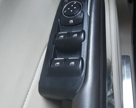 Белый Линкольн МКС, объемом двигателя 2 л и пробегом 91 тыс. км за 15499 $, фото 12 на Automoto.ua