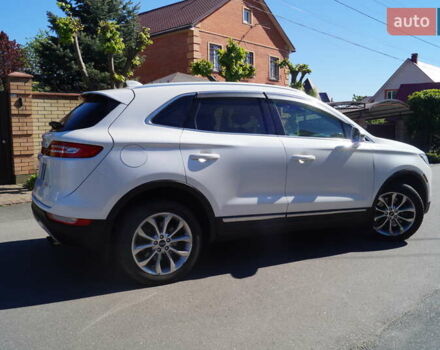 Белый Линкольн МКС, объемом двигателя 2 л и пробегом 189 тыс. км за 15900 $, фото 14 на Automoto.ua