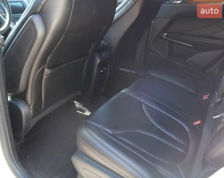 Белый Линкольн МКС, объемом двигателя 2 л и пробегом 189 тыс. км за 15900 $, фото 25 на Automoto.ua