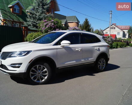 Белый Линкольн МКС, объемом двигателя 2 л и пробегом 189 тыс. км за 15900 $, фото 19 на Automoto.ua