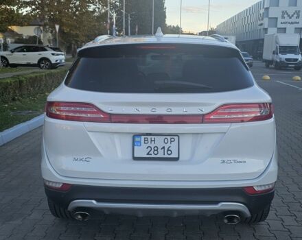 Белый Линкольн МКС, объемом двигателя 2 л и пробегом 91 тыс. км за 15499 $, фото 3 на Automoto.ua