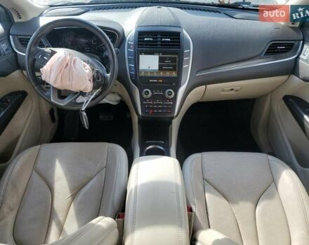 Білий Лінкольн МКС, об'ємом двигуна 0 л та пробігом 129 тис. км за 3000 $, фото 7 на Automoto.ua