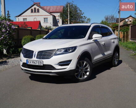 Белый Линкольн МКС, объемом двигателя 2 л и пробегом 189 тыс. км за 15900 $, фото 2 на Automoto.ua