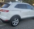 Белый Линкольн МКС, объемом двигателя 2 л и пробегом 91 тыс. км за 15499 $, фото 2 на Automoto.ua