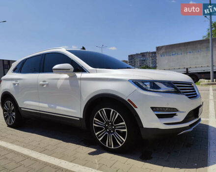 Белый Линкольн МКС, объемом двигателя 2 л и пробегом 49 тыс. км за 21000 $, фото 2 на Automoto.ua