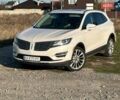 Белый Линкольн МКС, объемом двигателя 2 л и пробегом 83 тыс. км за 17000 $, фото 1 на Automoto.ua