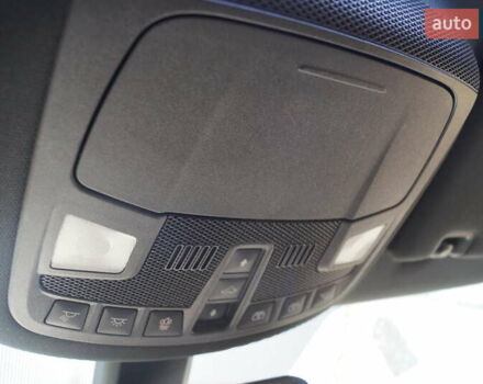 Белый Линкольн МКС, объемом двигателя 2 л и пробегом 189 тыс. км за 15900 $, фото 38 на Automoto.ua