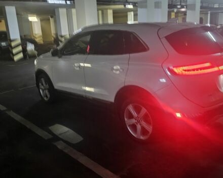 Белый Линкольн МКС, объемом двигателя 2 л и пробегом 91 тыс. км за 15499 $, фото 23 на Automoto.ua