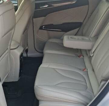 Белый Линкольн МКС, объемом двигателя 2 л и пробегом 89 тыс. км за 18000 $, фото 17 на Automoto.ua