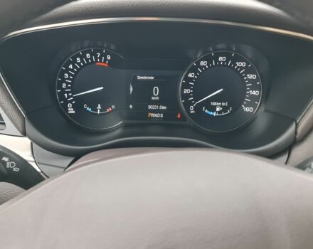 Белый Линкольн МКС, объемом двигателя 2 л и пробегом 90 тыс. км за 16900 $, фото 18 на Automoto.ua