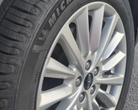 Белый Линкольн МКС, объемом двигателя 2 л и пробегом 90 тыс. км за 16900 $, фото 22 на Automoto.ua