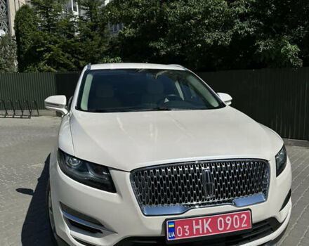 Белый Линкольн МКС, объемом двигателя 2 л и пробегом 133 тыс. км за 18500 $, фото 6 на Automoto.ua