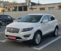 Белый Линкольн МКС, объемом двигателя 2 л и пробегом 89 тыс. км за 18000 $, фото 1 на Automoto.ua