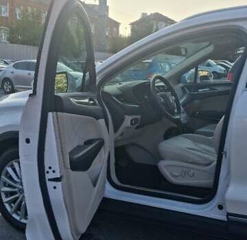 Белый Линкольн МКС, объемом двигателя 2 л и пробегом 89 тыс. км за 18000 $, фото 23 на Automoto.ua