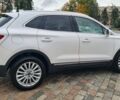 Белый Линкольн МКС, объемом двигателя 2 л и пробегом 90 тыс. км за 16900 $, фото 4 на Automoto.ua