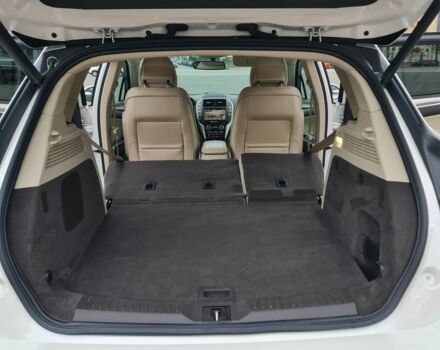 Белый Линкольн МКС, объемом двигателя 2 л и пробегом 90 тыс. км за 16900 $, фото 12 на Automoto.ua