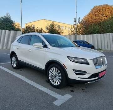 Белый Линкольн МКС, объемом двигателя 2 л и пробегом 89 тыс. км за 18000 $, фото 6 на Automoto.ua