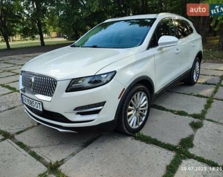 Белый Линкольн МКС, объемом двигателя 2 л и пробегом 52 тыс. км за 17700 $, фото 2 на Automoto.ua