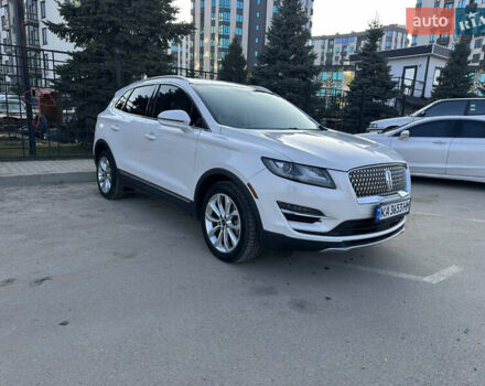 Белый Линкольн МКС, объемом двигателя 2 л и пробегом 28 тыс. км за 22500 $, фото 2 на Automoto.ua