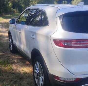Білий Лінкольн МКС, об'ємом двигуна 2 л та пробігом 132 тис. км за 20500 $, фото 4 на Automoto.ua