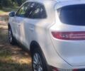 Білий Лінкольн МКС, об'ємом двигуна 2 л та пробігом 132 тис. км за 20500 $, фото 4 на Automoto.ua