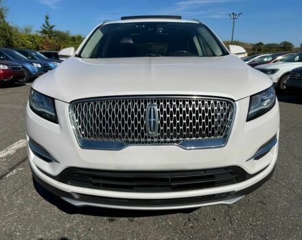 Белый Линкольн МКС, объемом двигателя 2 л и пробегом 41 тыс. км за 10900 $, фото 1 на Automoto.ua