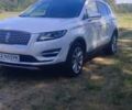 Білий Лінкольн МКС, об'ємом двигуна 2 л та пробігом 132 тис. км за 20500 $, фото 2 на Automoto.ua