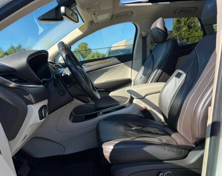 Белый Линкольн МКС, объемом двигателя 2 л и пробегом 41 тыс. км за 10900 $, фото 8 на Automoto.ua