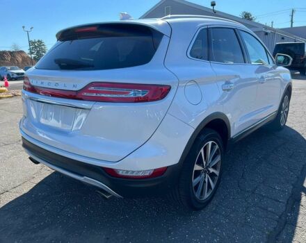 Белый Линкольн МКС, объемом двигателя 2 л и пробегом 41 тыс. км за 10900 $, фото 4 на Automoto.ua