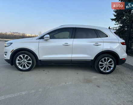 Белый Линкольн МКС, объемом двигателя 2 л и пробегом 28 тыс. км за 22500 $, фото 7 на Automoto.ua