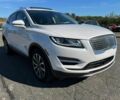 Белый Линкольн МКС, объемом двигателя 2 л и пробегом 41 тыс. км за 10900 $, фото 1 на Automoto.ua