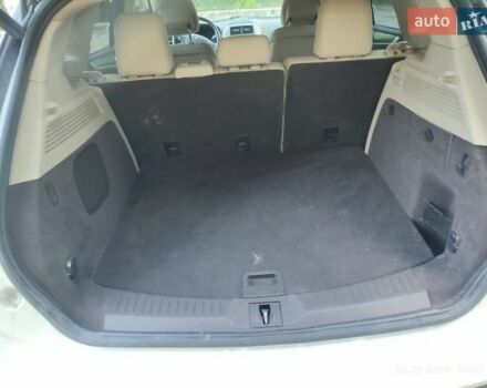 Белый Линкольн МКС, объемом двигателя 2 л и пробегом 49 тыс. км за 18500 $, фото 4 на Automoto.ua