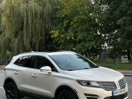 Білий Лінкольн МКС, об'ємом двигуна 2 л та пробігом 188 тис. км за 14700 $, фото 1 на Automoto.ua