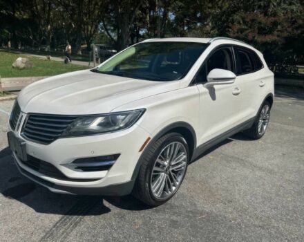 Білий Лінкольн МКС, об'ємом двигуна 2.3 л та пробігом 71 тис. км за 8000 $, фото 1 на Automoto.ua