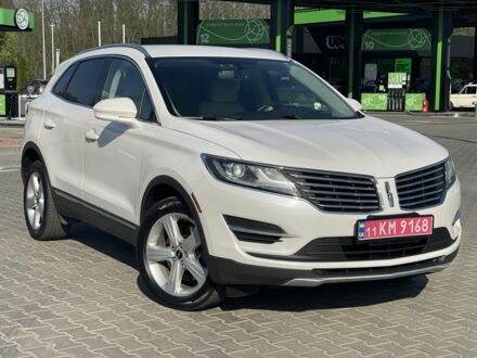 Белый Линкольн МКС, объемом двигателя 2 л и пробегом 234 тыс. км за 11500 $, фото 1 на Automoto.ua