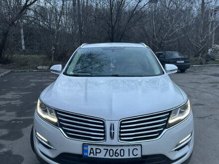 Лінкольн МКС 2017 у Запоріжжя на Automoto.ua Білий Лінкольн МКС, об'ємом двигуна 2 л та пробігом 63 тис. км за 17500 $, фото 1 на Automoto.ua