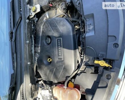 Бежевий Лінкольн МКС, об'ємом двигуна 2 л та пробігом 186 тис. км за 14700 $, фото 26 на Automoto.ua