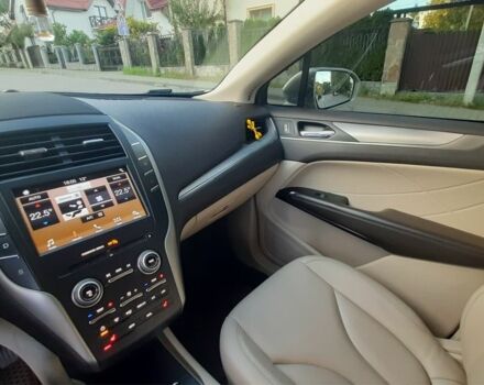 Бежевый Линкольн МКС, объемом двигателя 2 л и пробегом 115 тыс. км за 16200 $, фото 6 на Automoto.ua