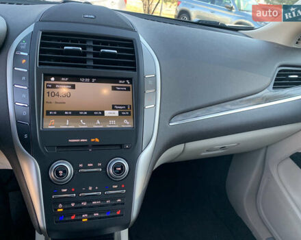 Бежевый Линкольн МКС, объемом двигателя 2.3 л и пробегом 104 тыс. км за 17000 $, фото 15 на Automoto.ua